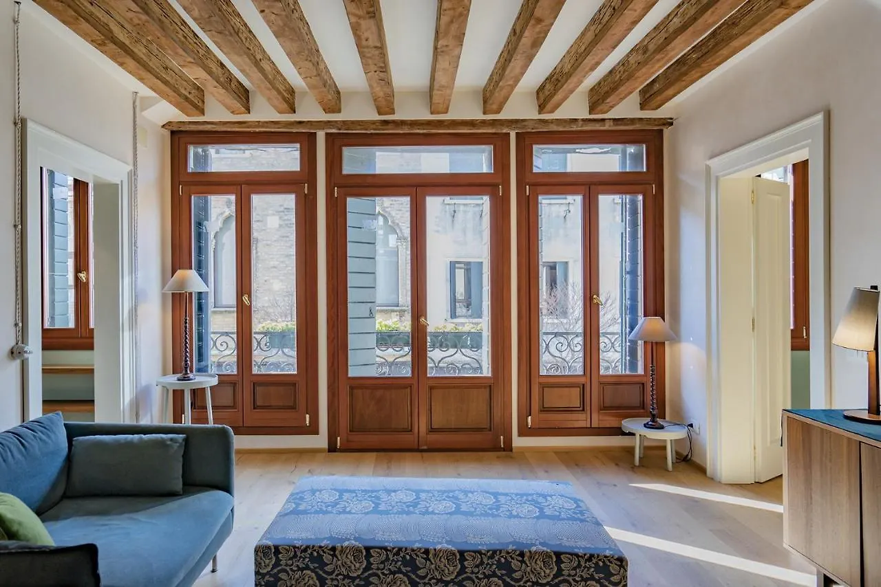 Ca' Delle Vele Charming Apartment In Dorsoduro Venice