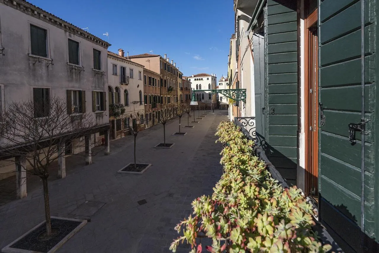 Ca' Delle Vele Charming Apartment In Dorsoduro Venice